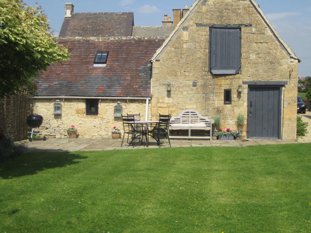 Popfosters Barn Villa Weston Subedge Exterior photo
